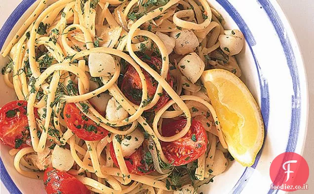 Linguine con Capesante di Alloro, Finocchio e Pomodori