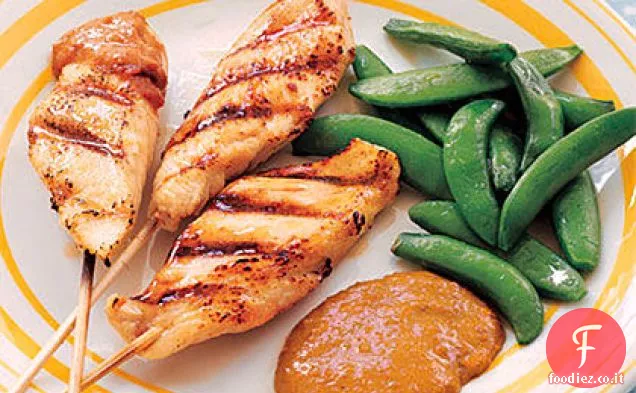 Spiedini di pollo con salsa di arachidi
