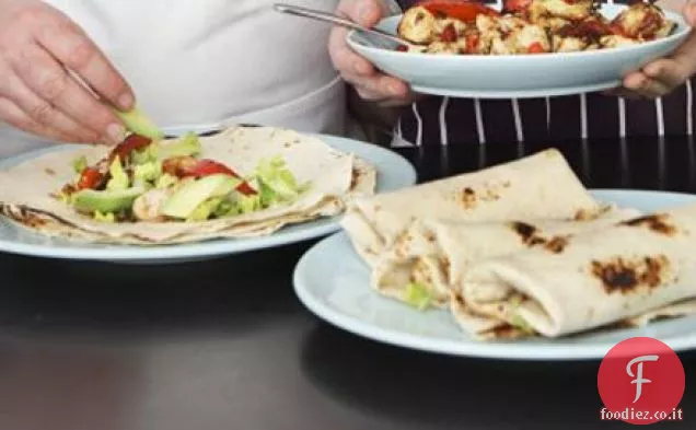 Fajitas di pollo con avocado & Caesar dressing