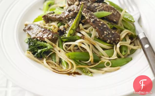 Tagliatelle di manzo al miele e sesamo