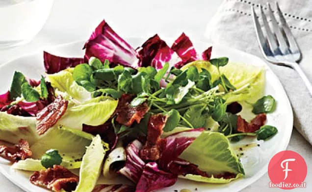 Insalata di indivia e crescione con salsa di sidro di pancetta