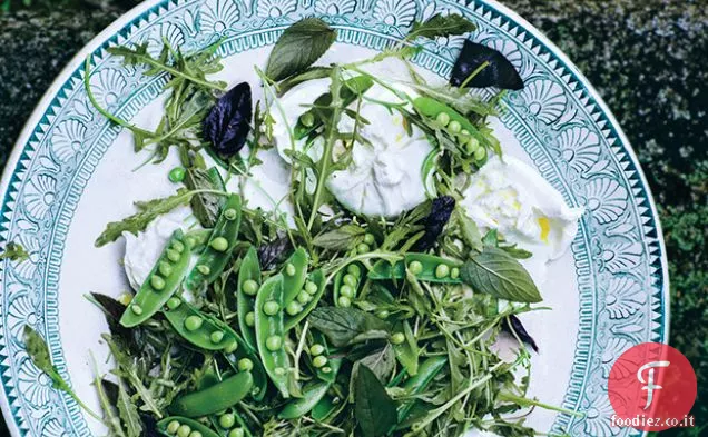 Insalata di piselli Snap con Burrata