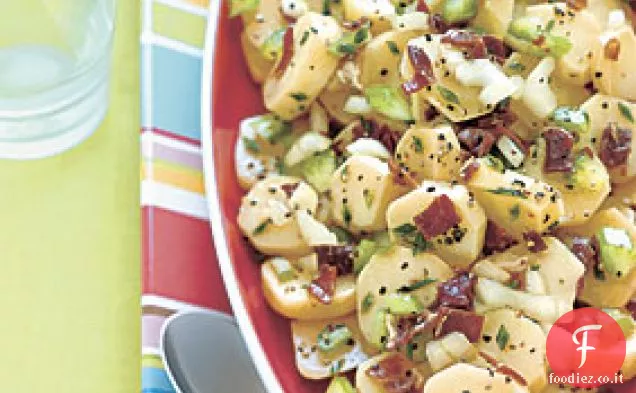 Insalata di patate Yukon Gold con Prosciutto croccante e olio al tartufo