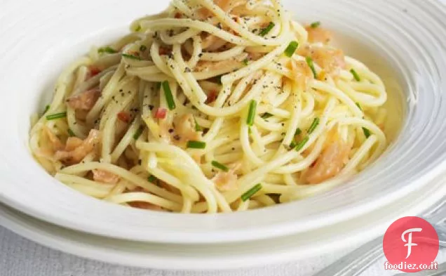 Spaghetti al salmone affumicato con peperoncino e limone