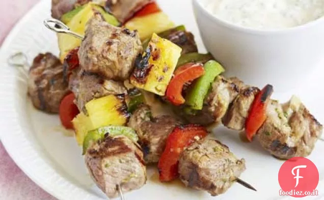Spiedini di agnello fruttati con maionese al peperoncino