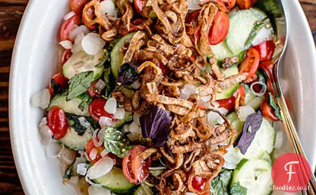 Insalata di cetrioli con scalogni ed erbe caramellate