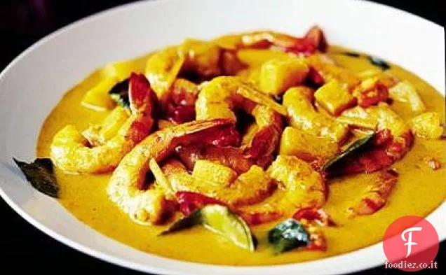 Curry dolce e caldo di gamberi e ananas