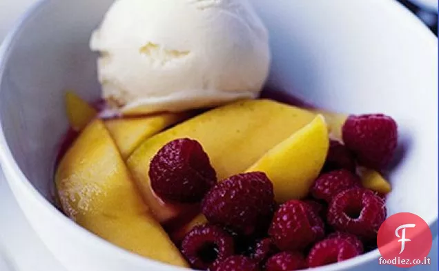 Insalata di lamponi e mango