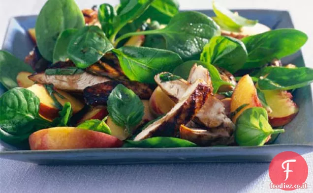 Insalata di pollo balsamico e pesca
