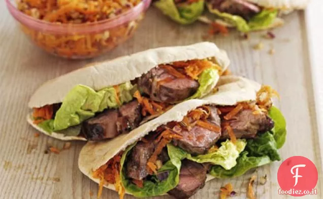 Agnello estivo con insalata di carote e finocchi