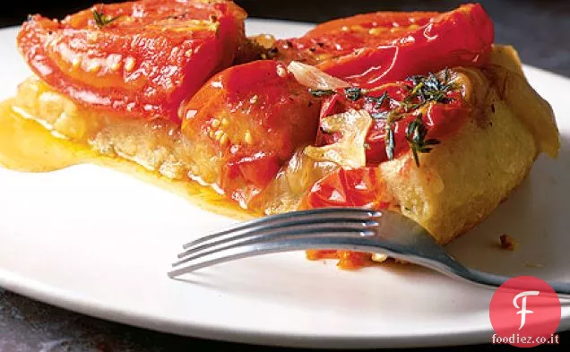 Tartina di pomodoro e cipolla caramellata tatin