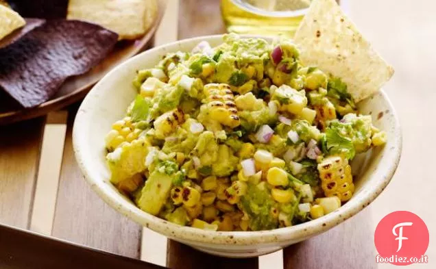 Guacamole di mais carbonizzato con patatine