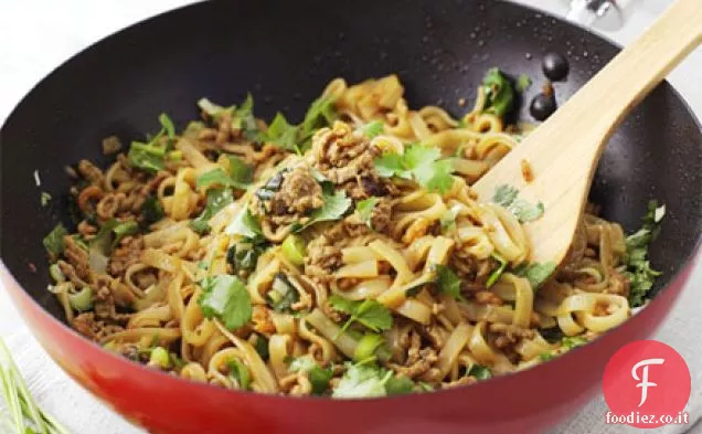 Carne di maiale macinata di soia con spaghetti di riso