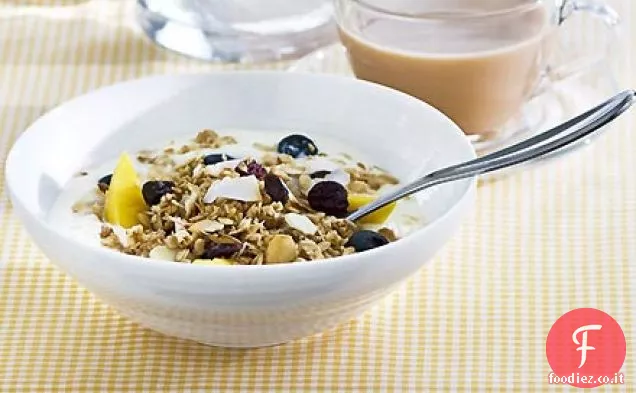 Ciotole di muesli tropicali