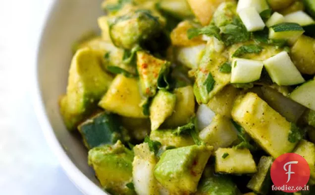 Guacamole di zucchine verdi estive