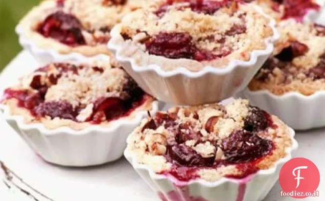 Torte di crumble di ciliegie