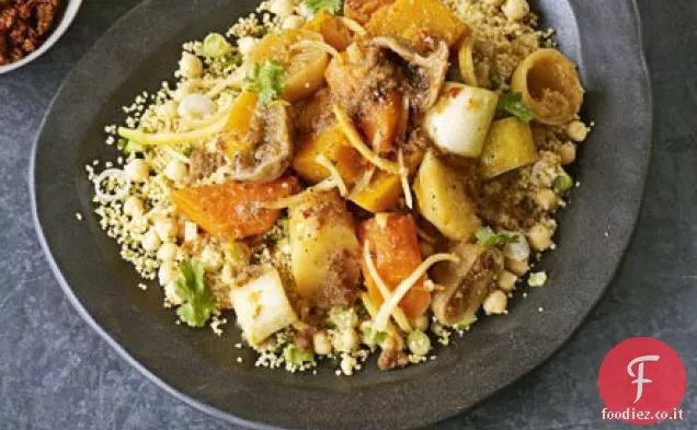 Couscous vegetale con ceci e limoni conservati