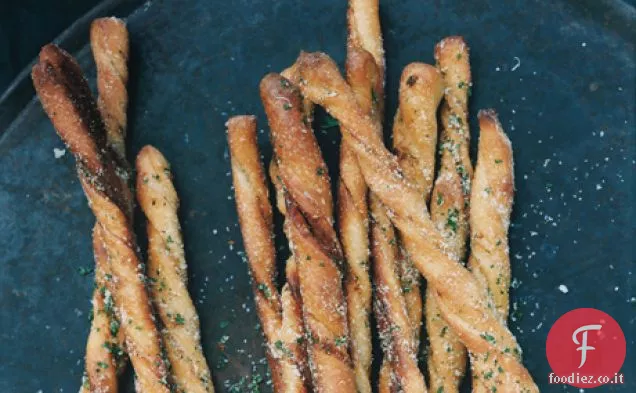 Torsioni di pane alle erbe all'aglio