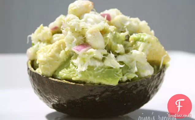 Insalata di avocado e granchio