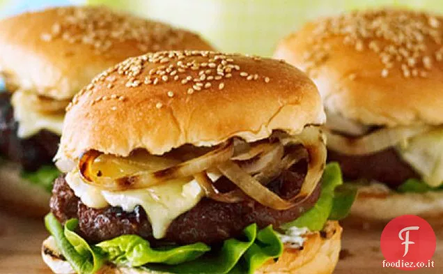 Hamburger di ciliegia e Brie con Rosmarino e cipolla grigliata