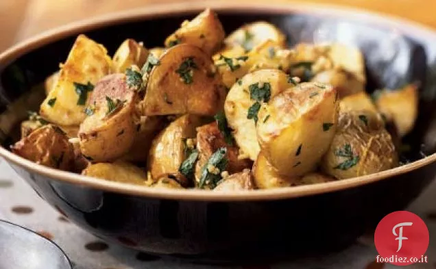 Patate arrostite con aglio alle erbe