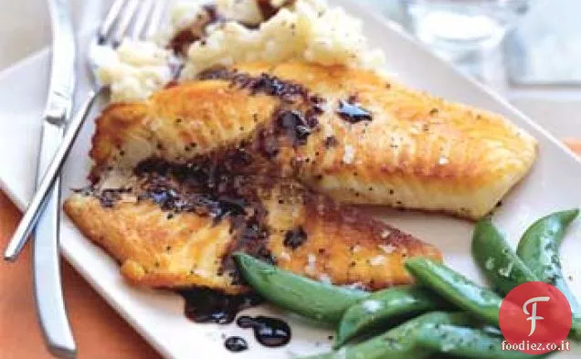 Tilapia con salsa al burro balsamico, purè di patate al timo e piselli zuccherati