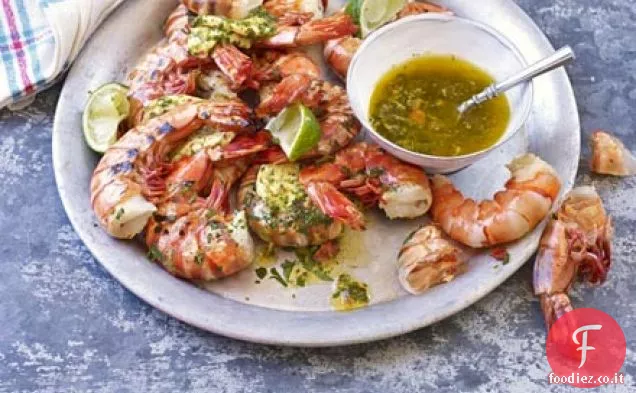 Gamberi alla brace con peperoncino, lime e burro di coriandolo