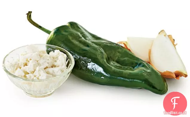 Cosce di pollo croccanti con Poblanos e cipolle