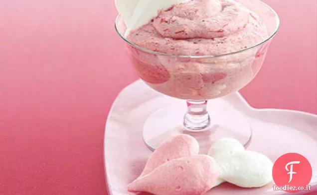 Mousse di fragole con Cuori di Meringa