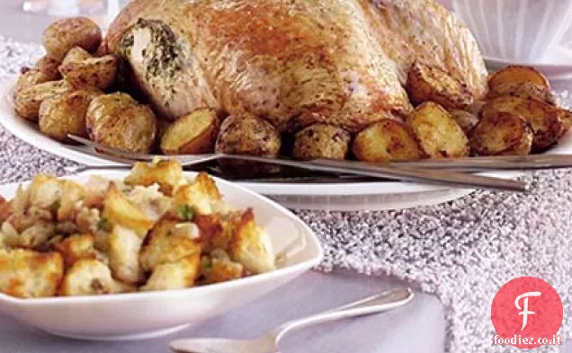 Sugo di tacchino alle erbe, roasties e salsa di mirtilli rossi