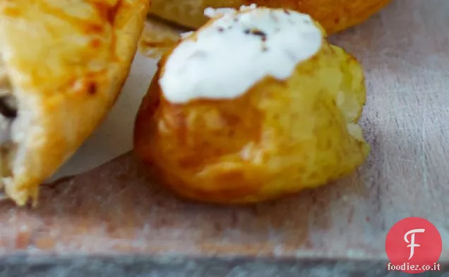 Mini giacche con crema di cappero inacidito