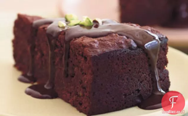 Torta al Cioccolato al Pistacchio con Ganache al cioccolato caldo