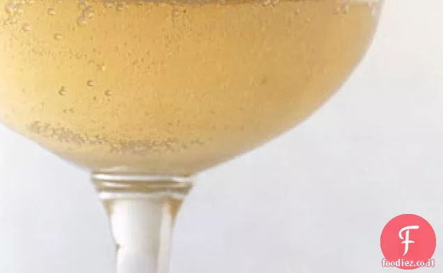 Cocktail di zenzero frizzante
