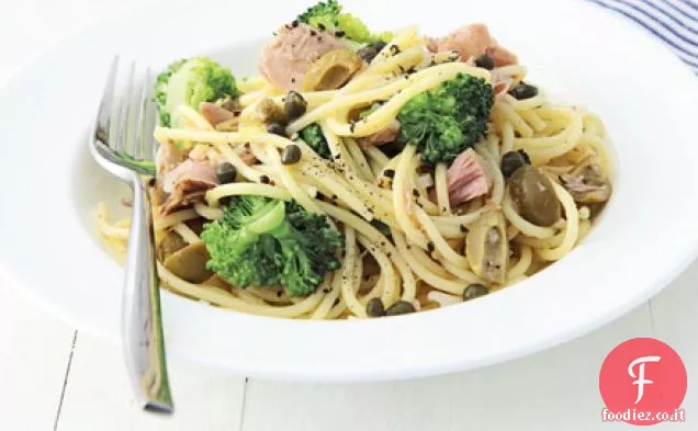 Spaghetti al limone con tonno e broccoli