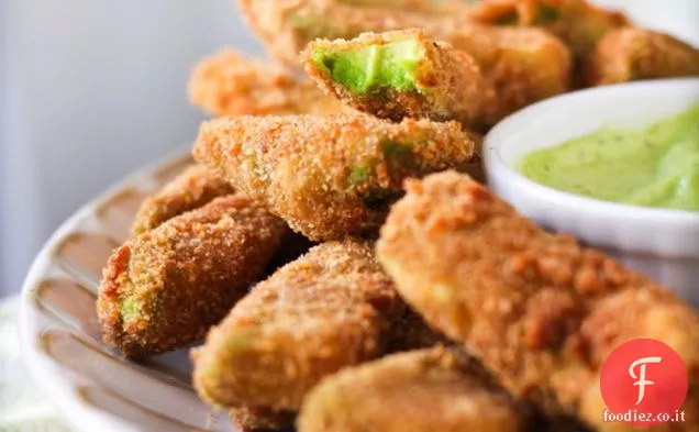 Patatine fritte di avocado con coriandolo Salsa di immersione al limone
