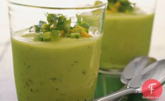 Zuppa di avocado refrigerata