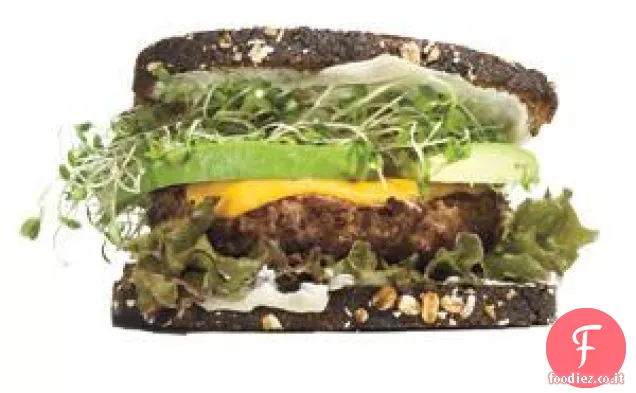 Hamburger con Cheddar, Avocado e germogli