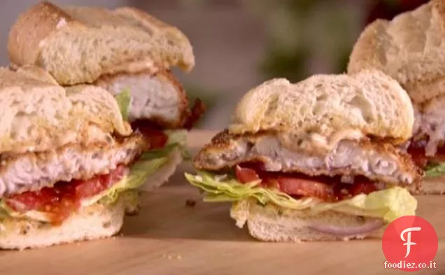 Panini al pesce gatto con Cajun Remoulade