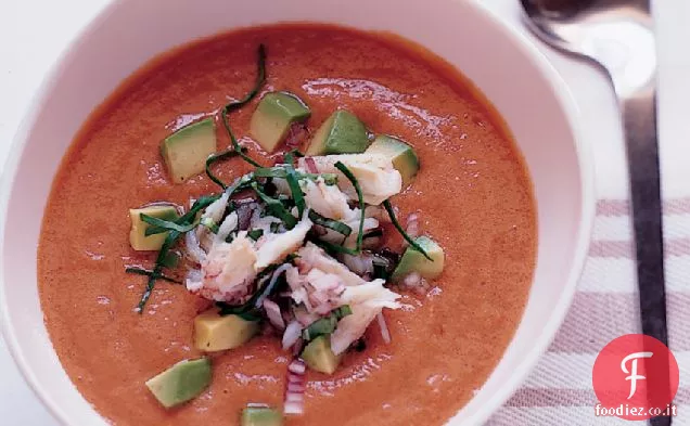 Zuppa di pomodoro fresco con Guacamole di granchio
