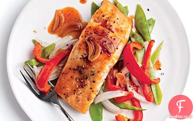 Salmone alla griglia veloce con verdure