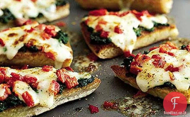 Pepe rosso, mozzarella e spinaci si scioglie