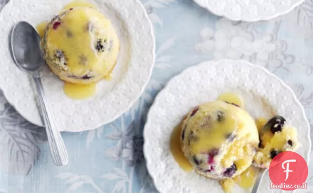 Piccoli budini di mirtilli con salsa di cagliata al limone