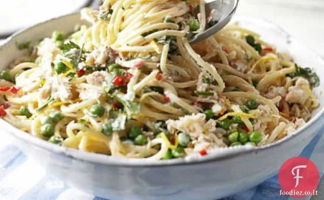 Pasta cremosa di granchio e piselli