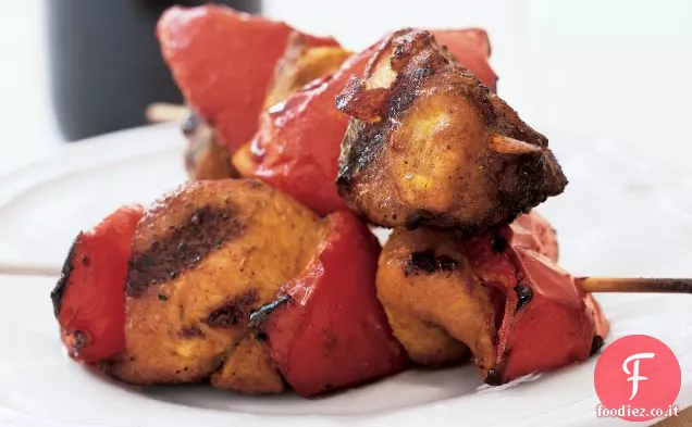 Spiedini di pollo al curry e pepe rosso