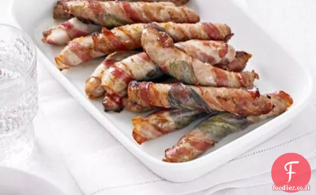 Chipolatas avvolto in salvia e pancetta