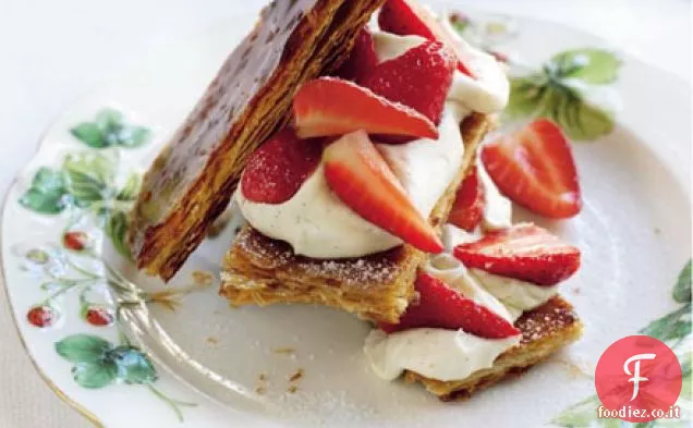 Fragole e strato di crema