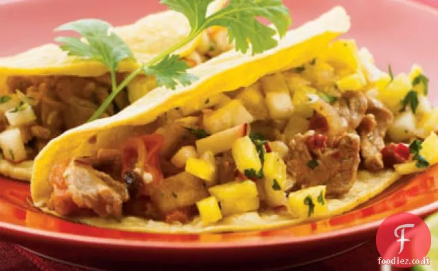 Chipotle maiale morbido Tacos con salsa di ananas