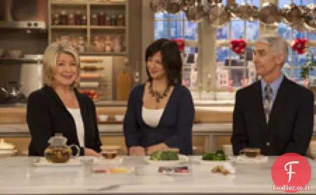 Broccoli al vapore con mandorle, scorza di limone e fiocchi di pepe rosso