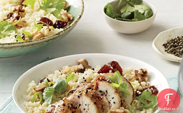 Insalata di Couscous con pollo, datteri e noci