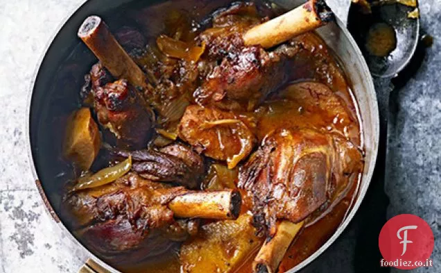 Gambi di agnello speziati dolci con mela cotogna